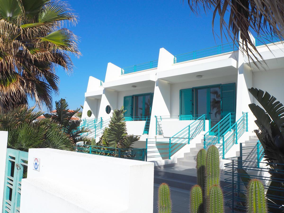 Terrazze Del Mare Aparthotel Racale Exterior photo